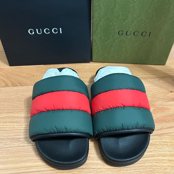 Gucci nylon puffer slides green and red stripes (size 6/ 36) - Picture 2 of 9